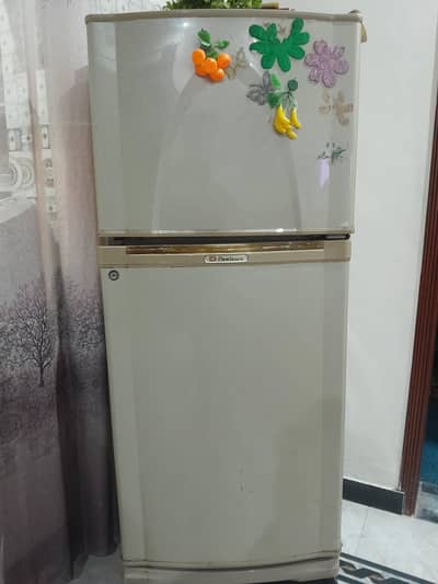 dawlance fridge for sell (Price is still Negotiable)