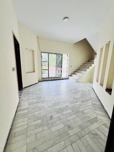 Ground Floor Portion