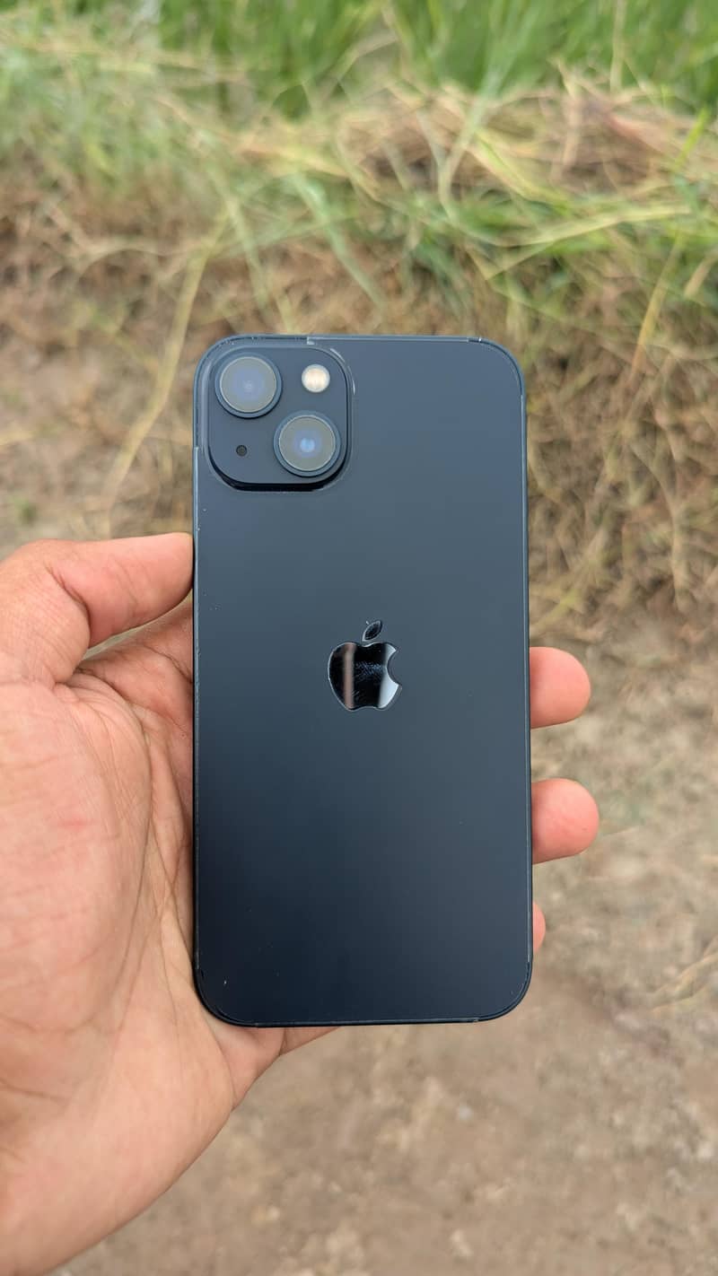 Apple iPhone 13 2