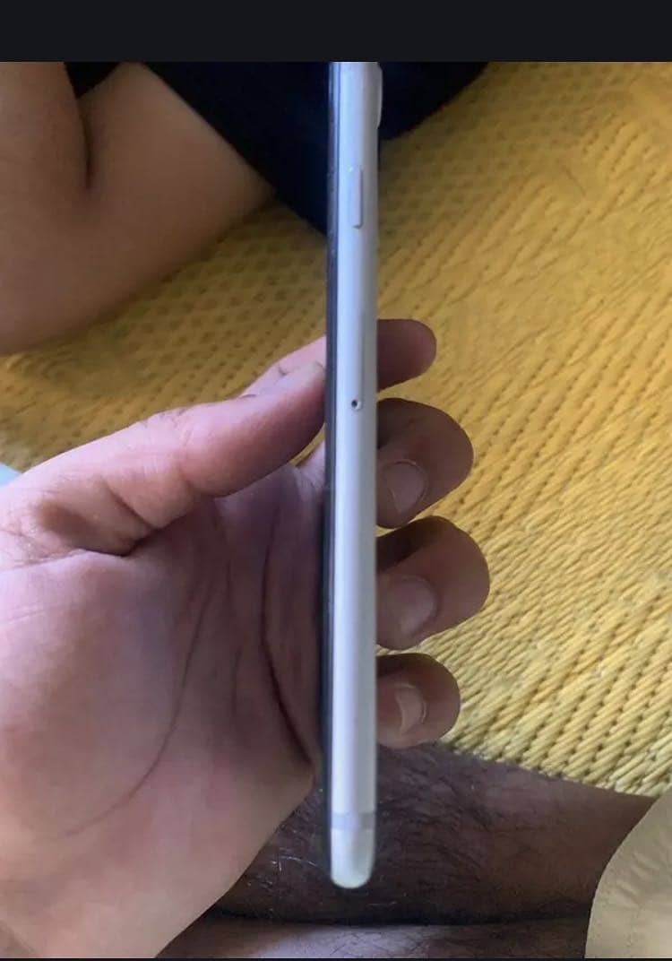 Apple iPhone 3
