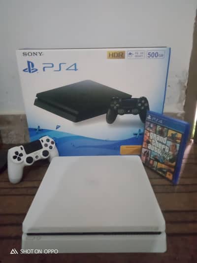 PS4 SLIM 500 GB WITH GTA 5 CD