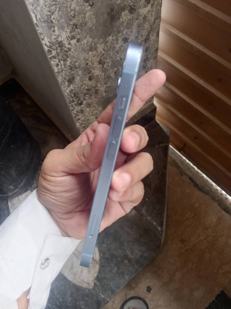 Apple iPhone 14 2