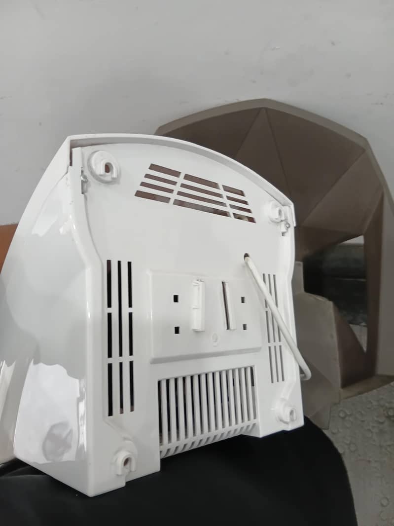 hand dryer 2