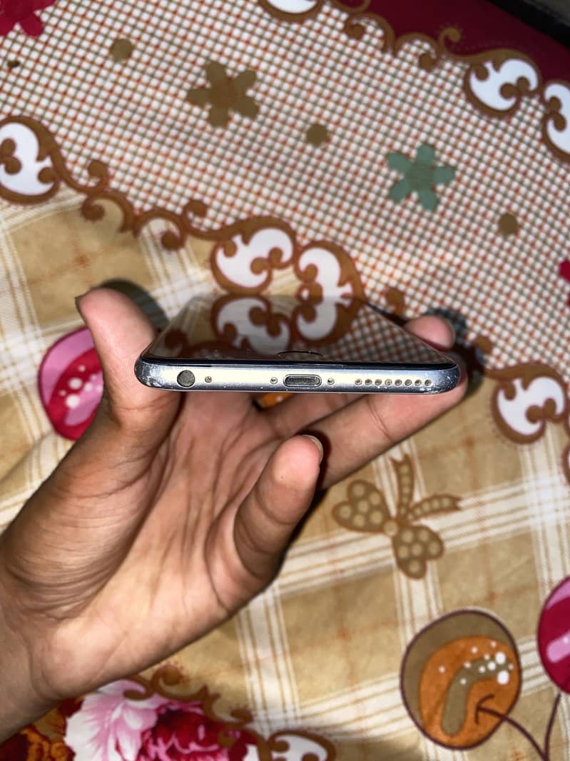 Iphone 6s plus 4