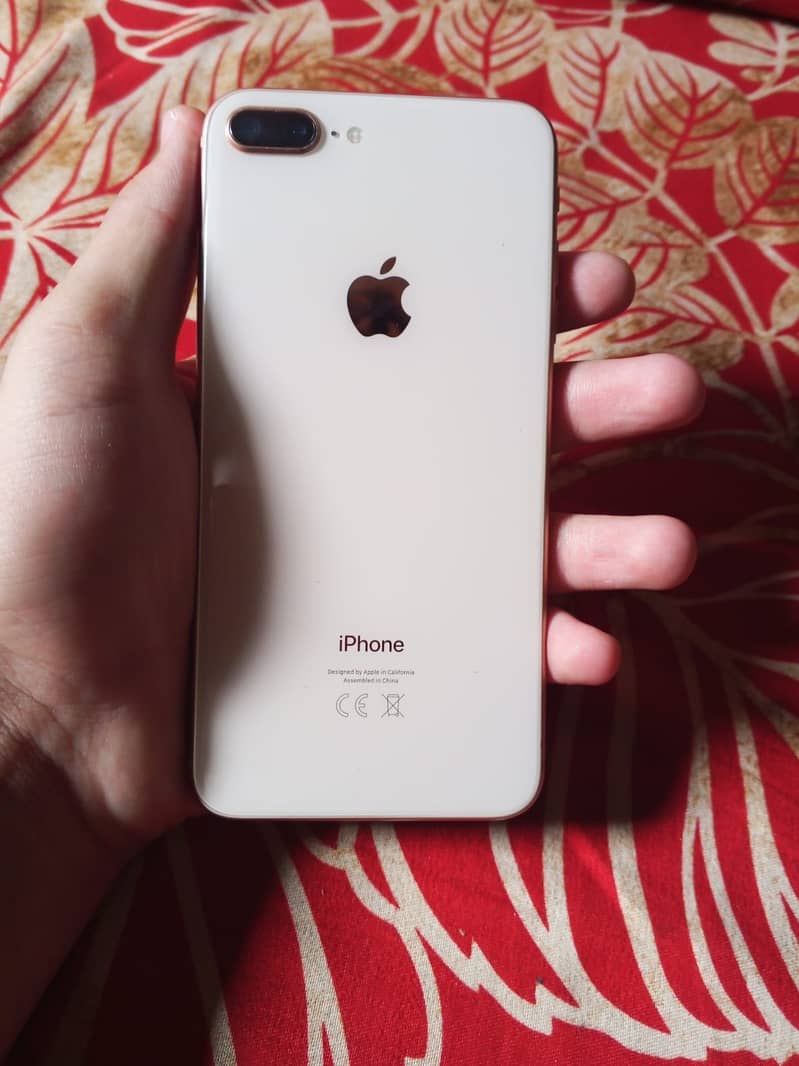 Apple iPhone 8 Plus 2