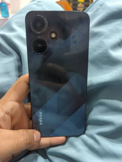 Infinix Hot 30 Play