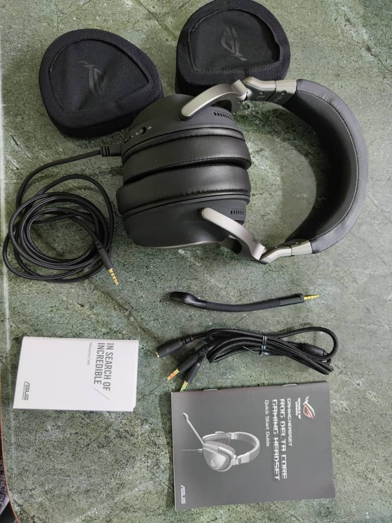 ROG DELTA CORE HEADSET 1