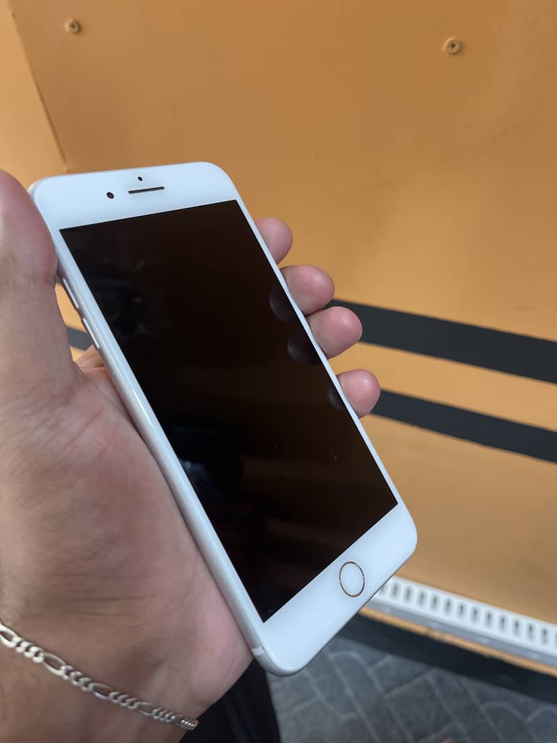 Iphone 8plus non pta 1