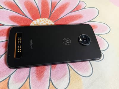 Motorola Moto Z3 03112600627 10/9 condition