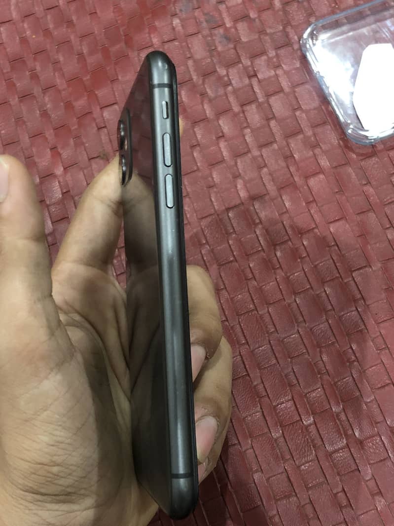 Apple iPhone 11 1