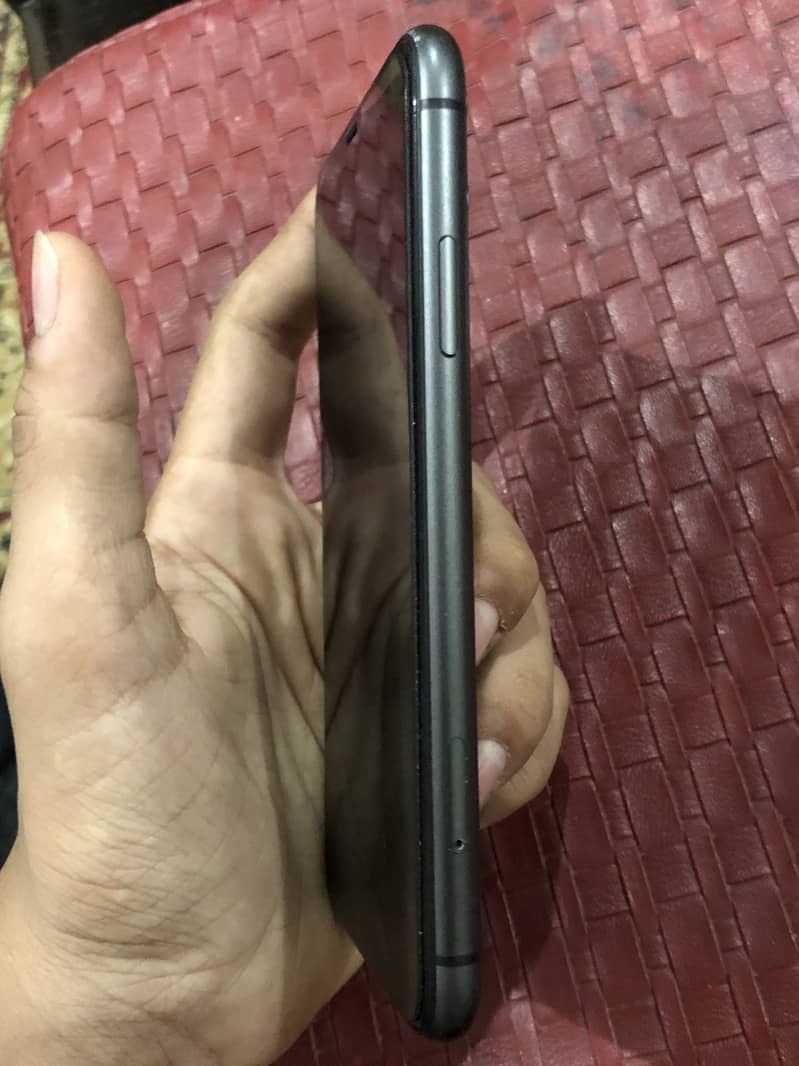 Apple iPhone 11 2