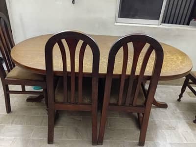 Dining table with 6 chairs