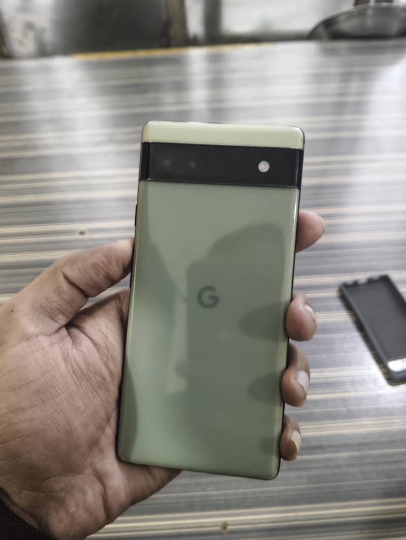 Google Pixel 6a 1