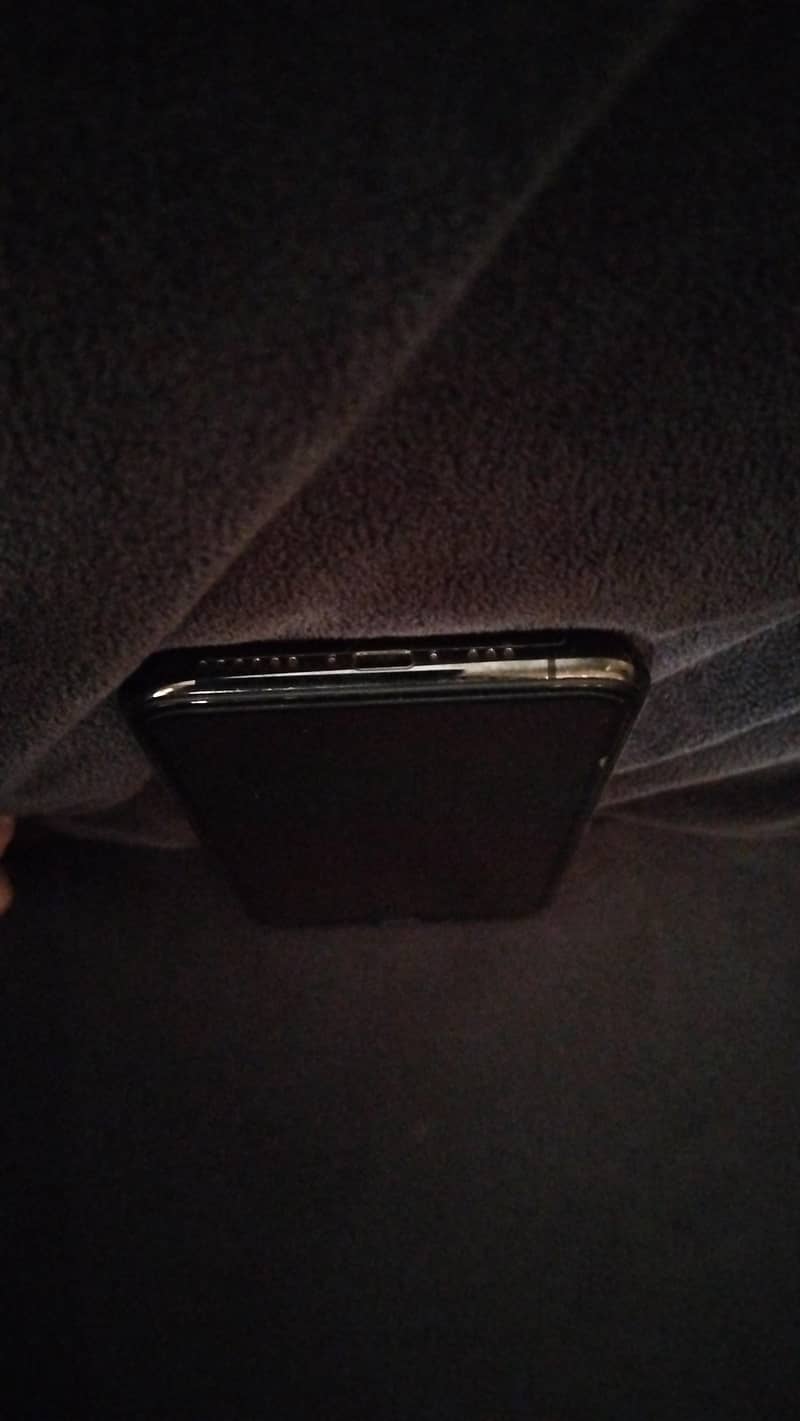 Apple iPhone 11 Pro 3