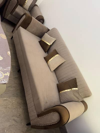 brand new untouch sofa set 5 seater Pure Wooden