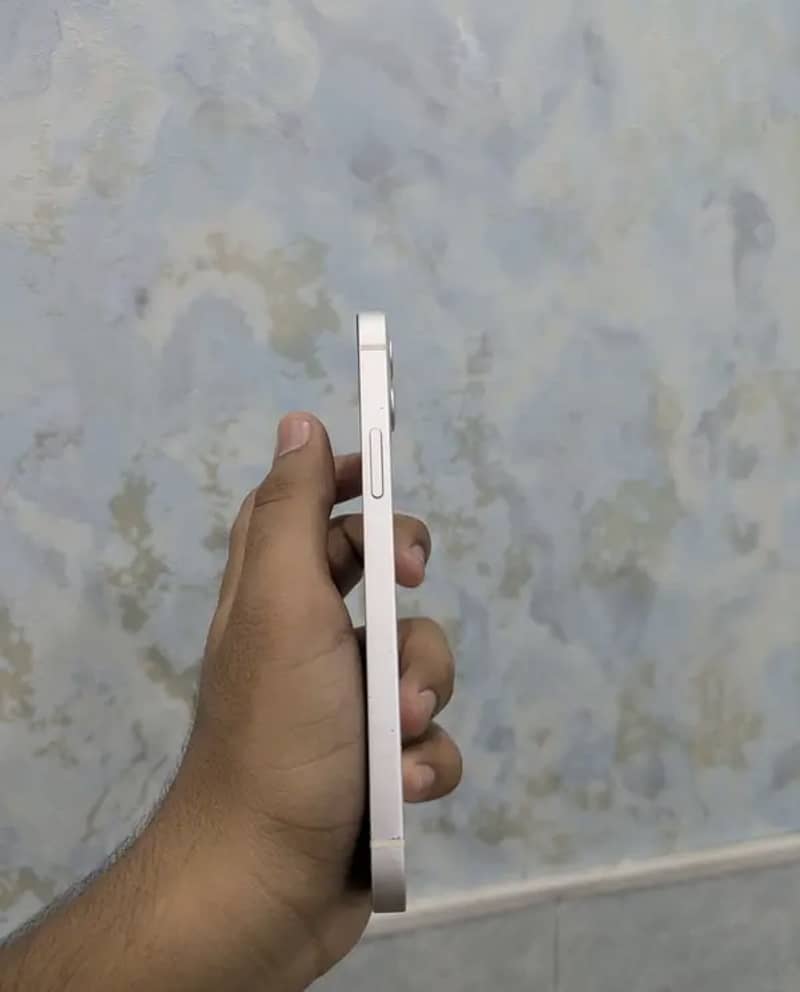 Apple iPhone 12 2