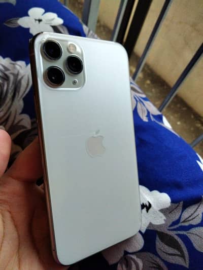 Apple iPhone 11 Pro all okay no fault no open 256 gb 10/10 phone
