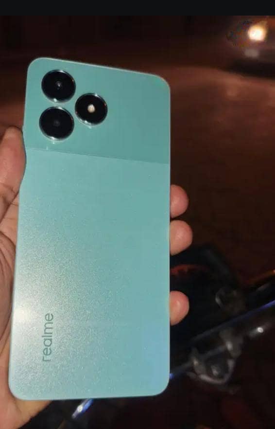 Realme C51 0