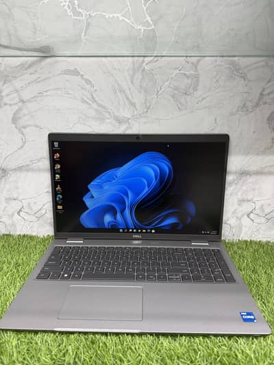 Dell Latitude 5530 (i5 12th Gen) (16/256)