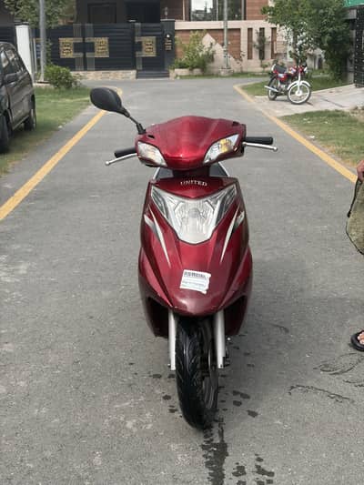 United scooty Petrol
