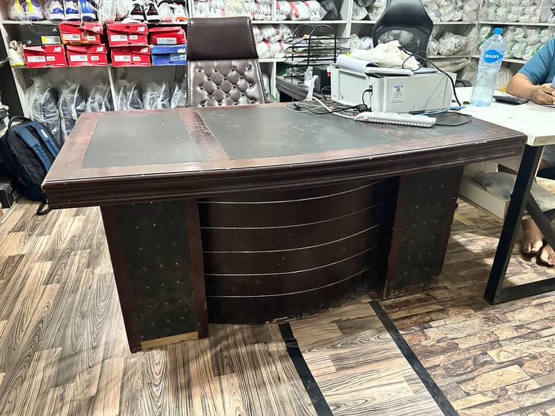 Office Table 0