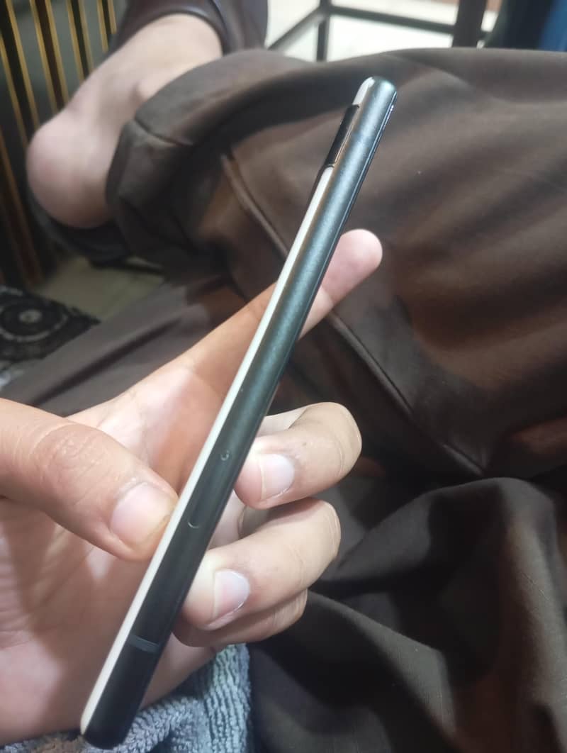 Google Pixel 6a 4