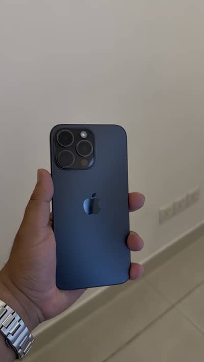 Apple iPhone 15 Pro Max Factory Unlocked