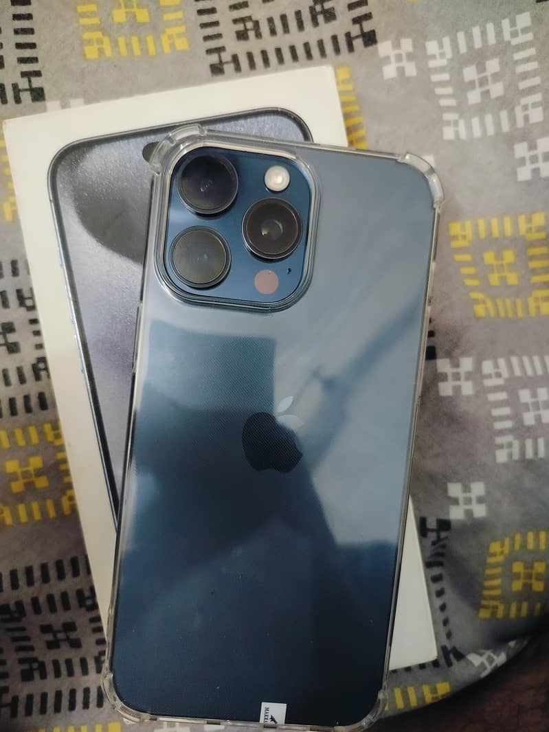 Apple iPhone 15 Pro Max 1