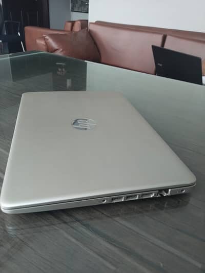 HP 14" i3