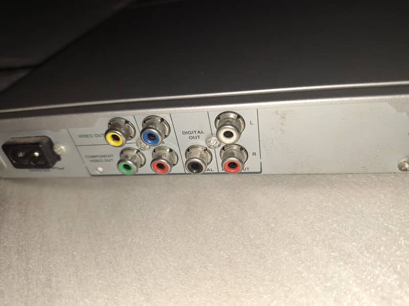 PHILIPS CD PLAYER 3