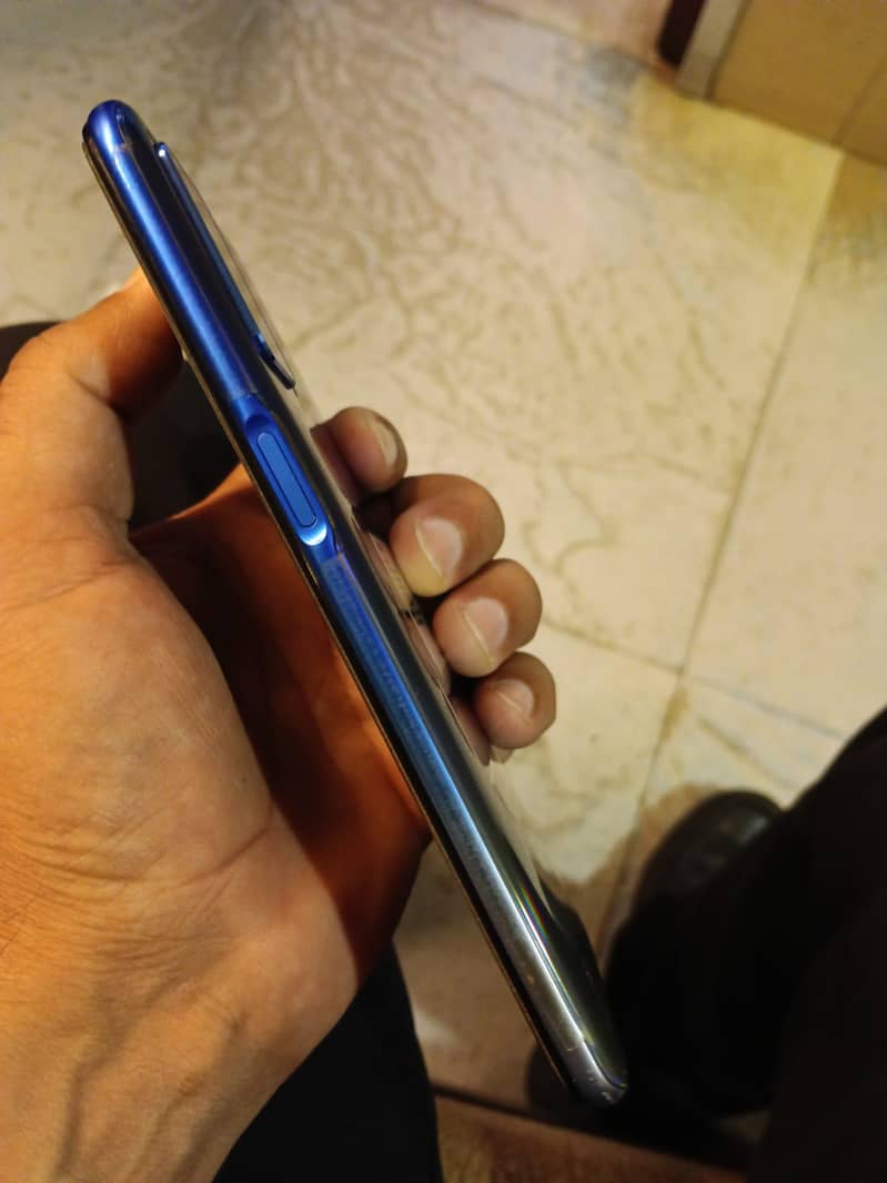 OPPO A54 4