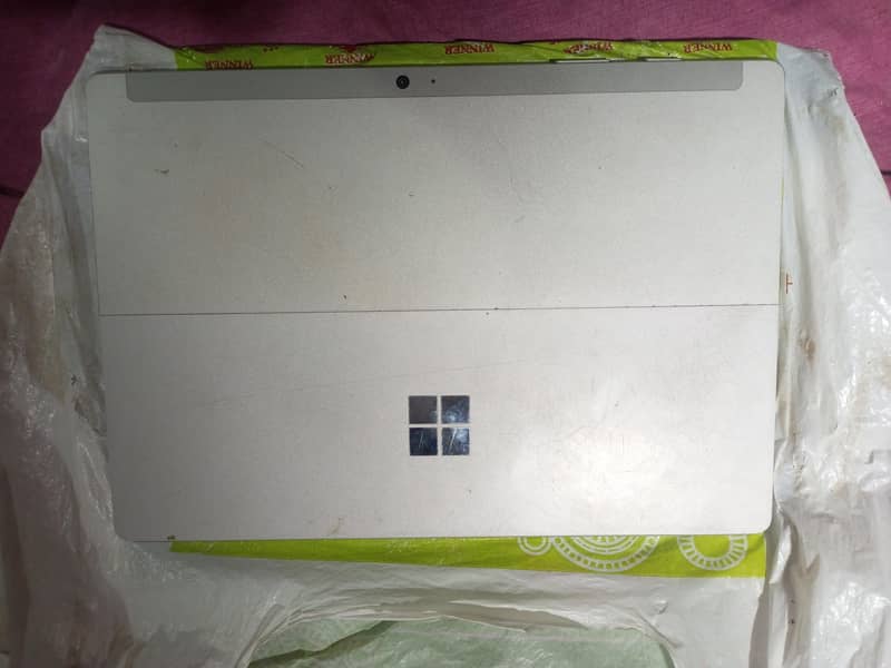 Microsoft Surface book 6