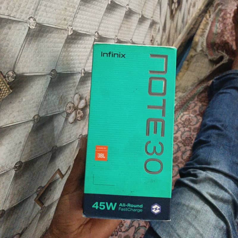 Infinix Note 30 9
