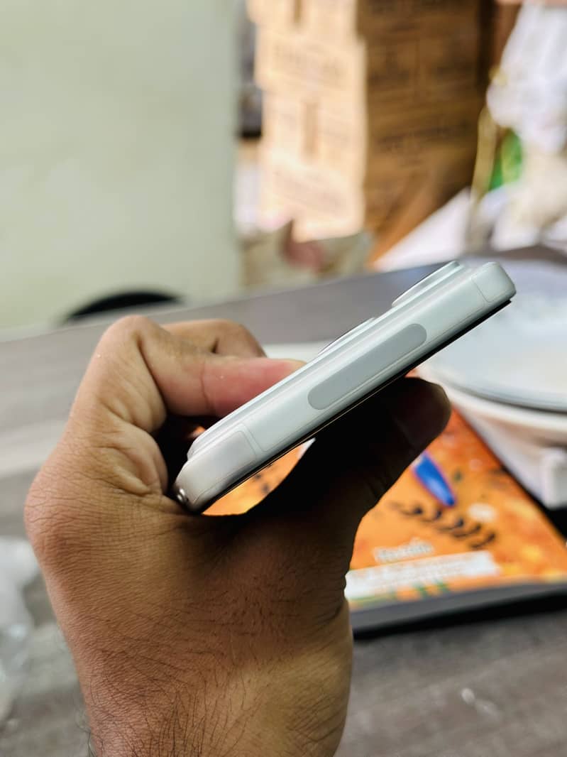iPhone 17 Pro Max 3