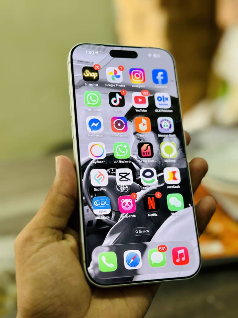iPhone 17 Pro Max 5