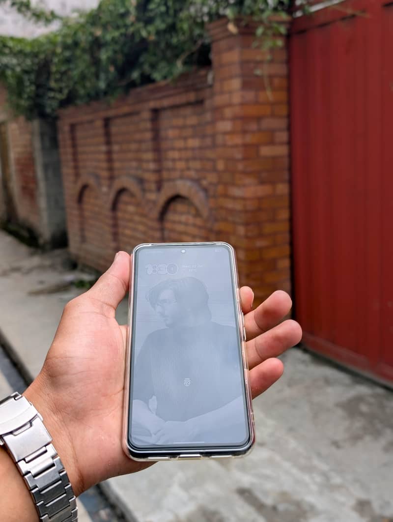 Google Pixel 8 3