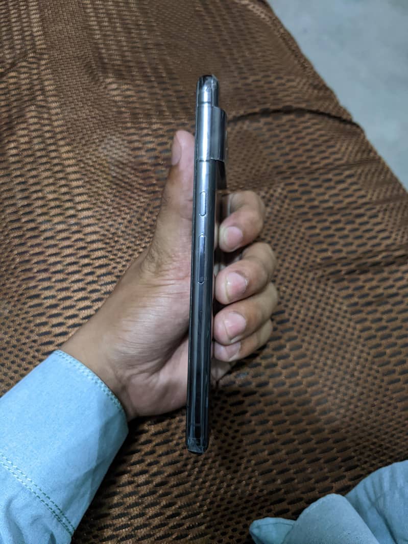 Google Pixel 8 Pro 2