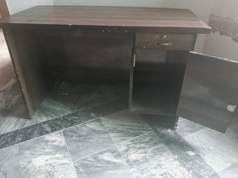 writing table 0