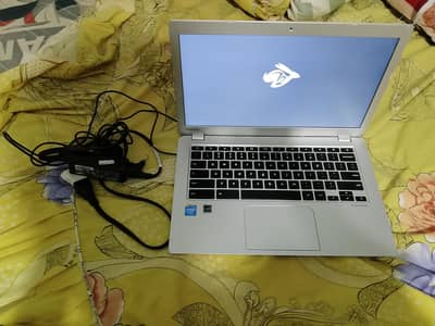 ToshibaChromebook with windowsand charger extra details in discription