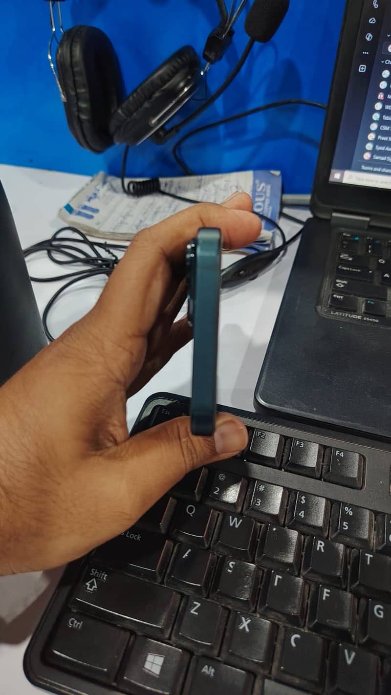 Apple iPhone 14 5