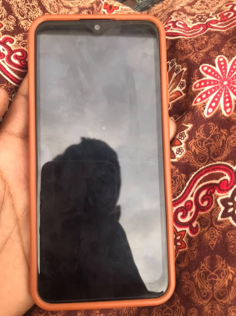 Tow mobiles deal Apple iPhone 7 Plus and Huawei Y6 1