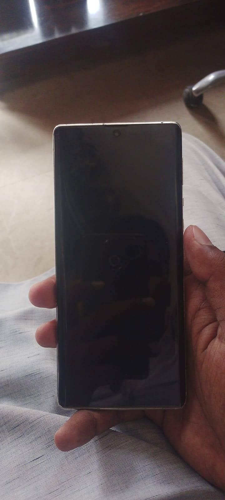 Sharp Aquos Zero6 3
