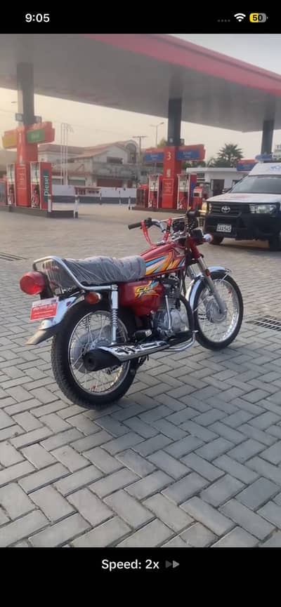 125 sale only 2000 hazar used Bilkul new ha