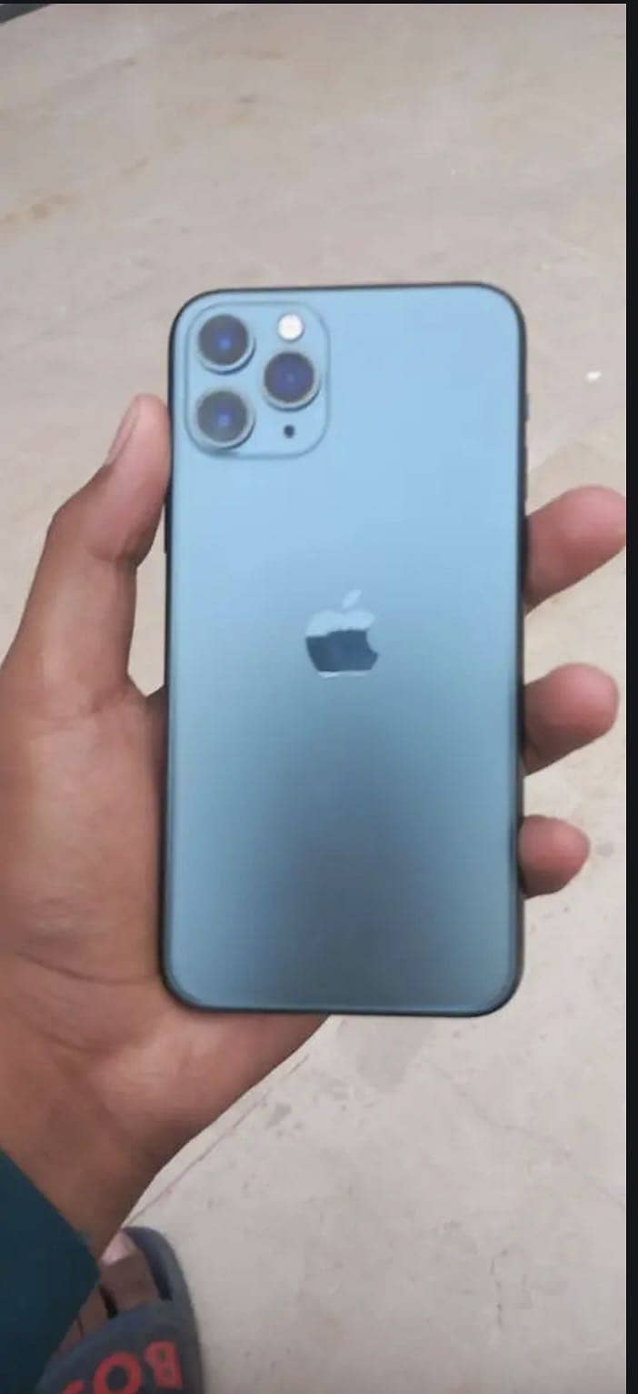 iPhone 11 Pro 1