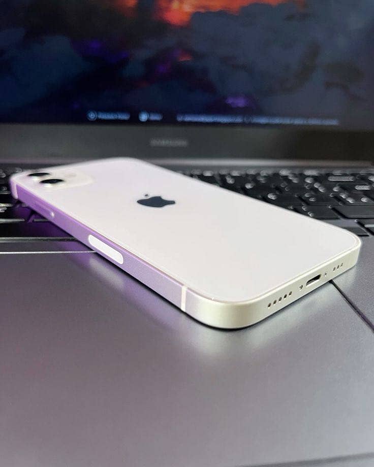 Apple iPhone 12 1