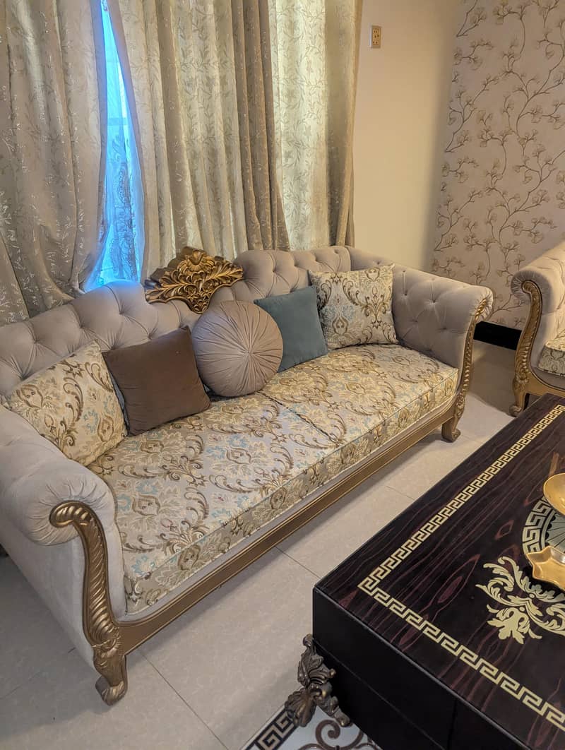 7 seater sofa 0