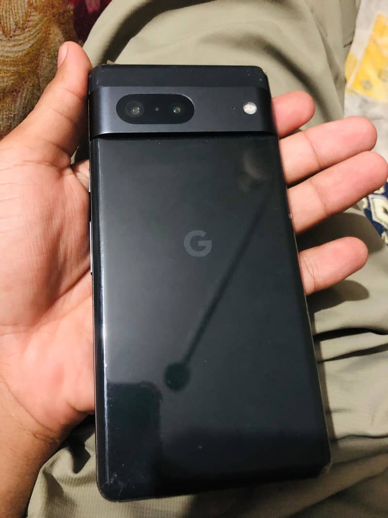 Google Pixel 7 4