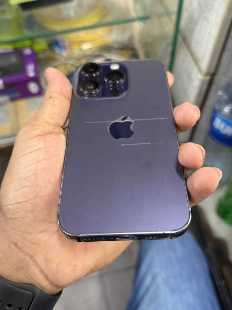 iPhone 14pro 0