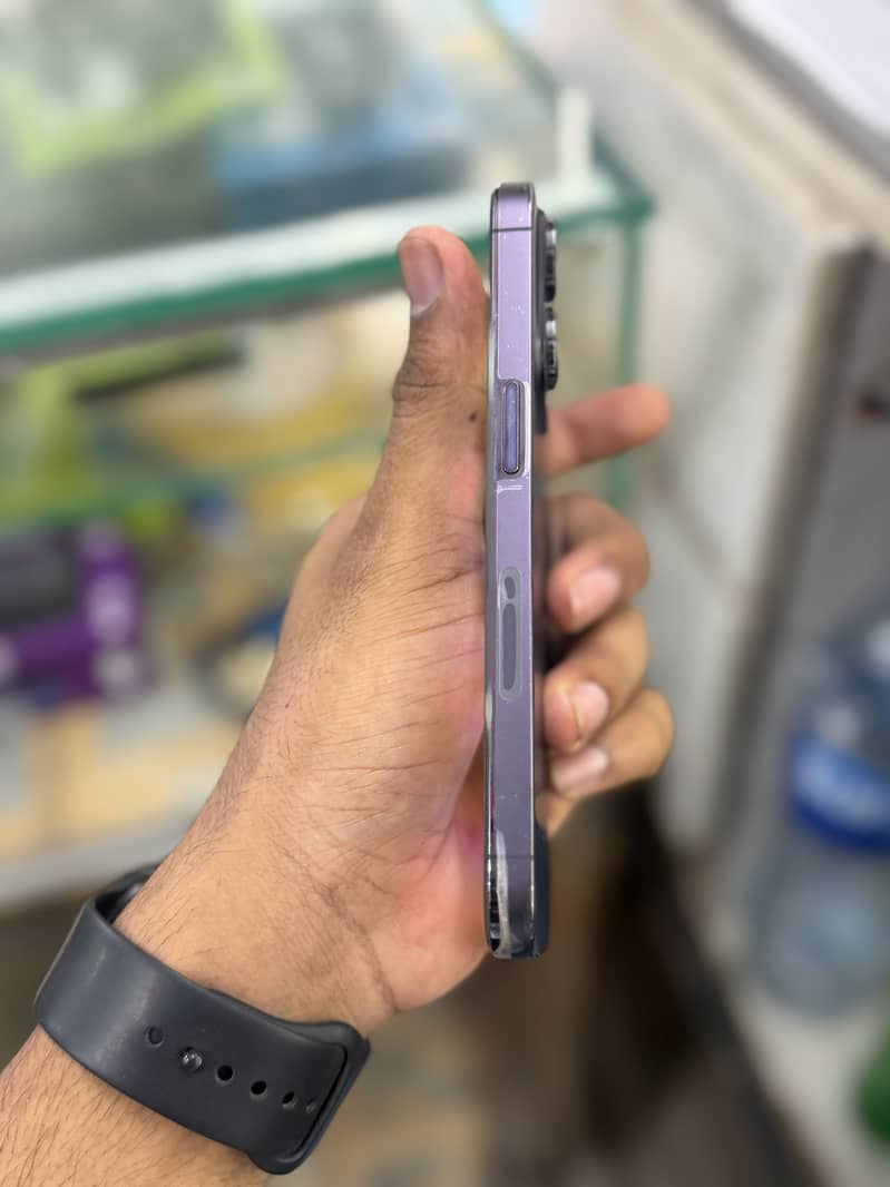 iPhone 14pro 3