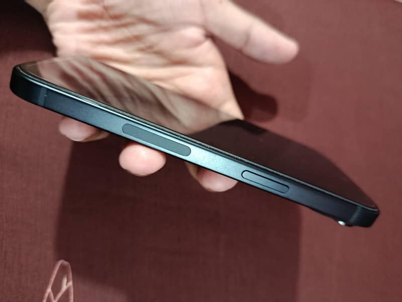 Apple iPhone 15 2